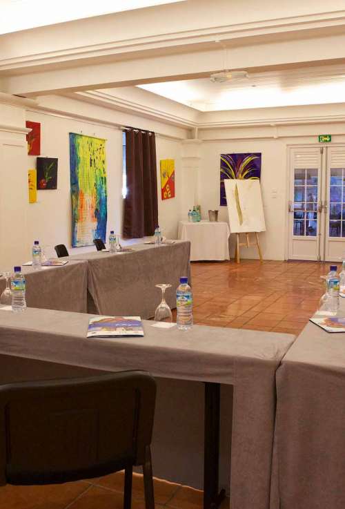 Your seminars and meetings at Hotel Bakoua, in la Pointe-du-Bout